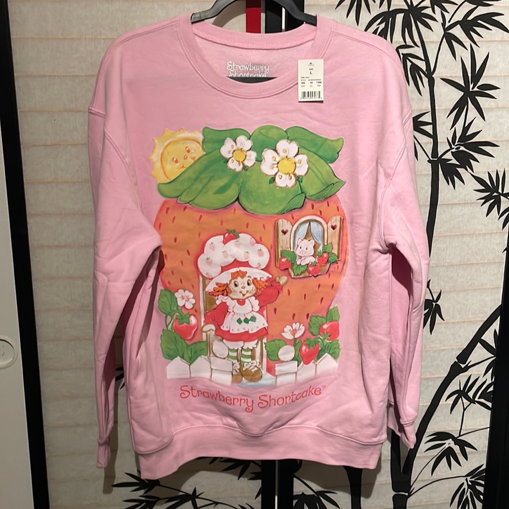 Strawberry Shortcake large sweatshirt